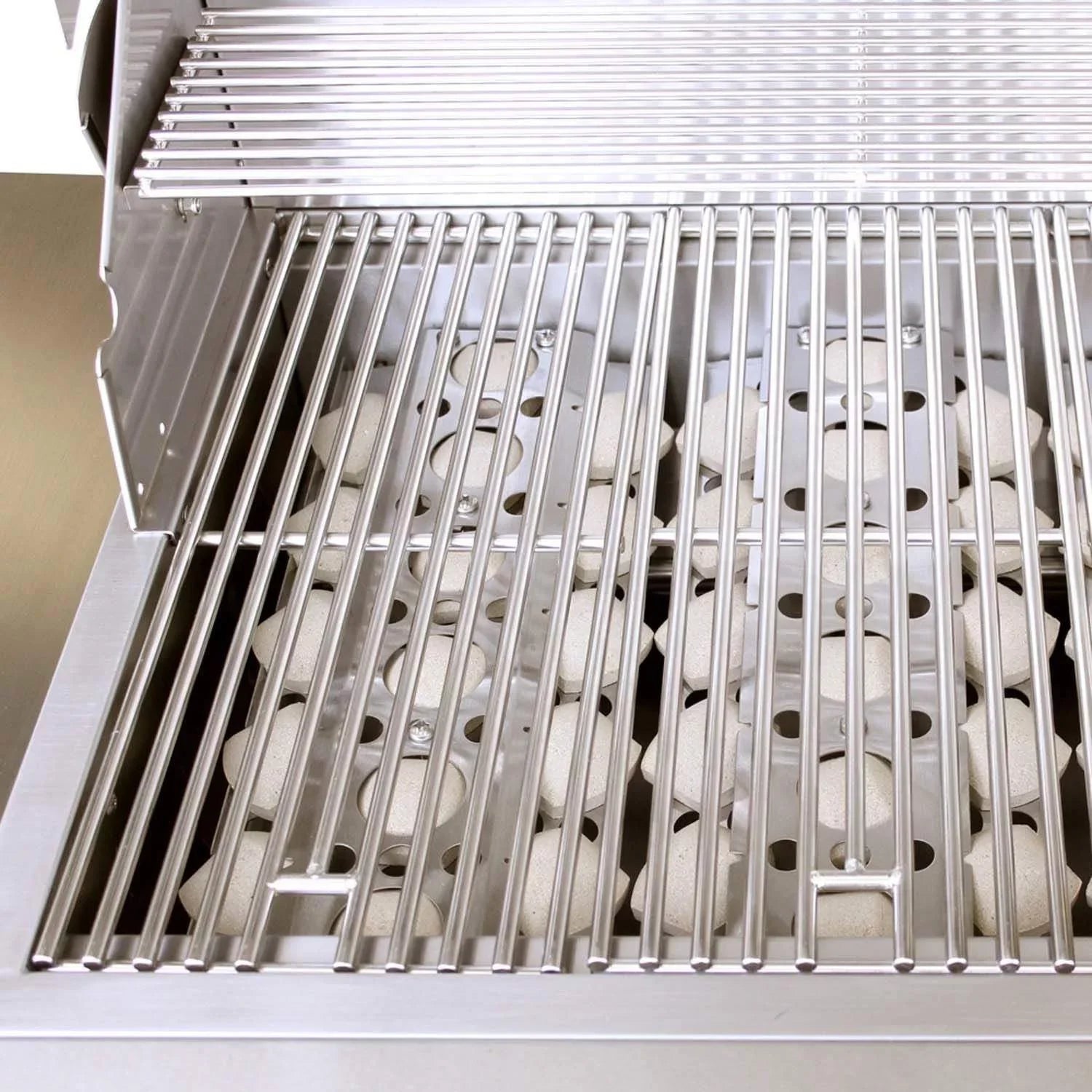 Gas Built-In Sizzler Propane Series 32-Inch, Pro Summerset Grill,