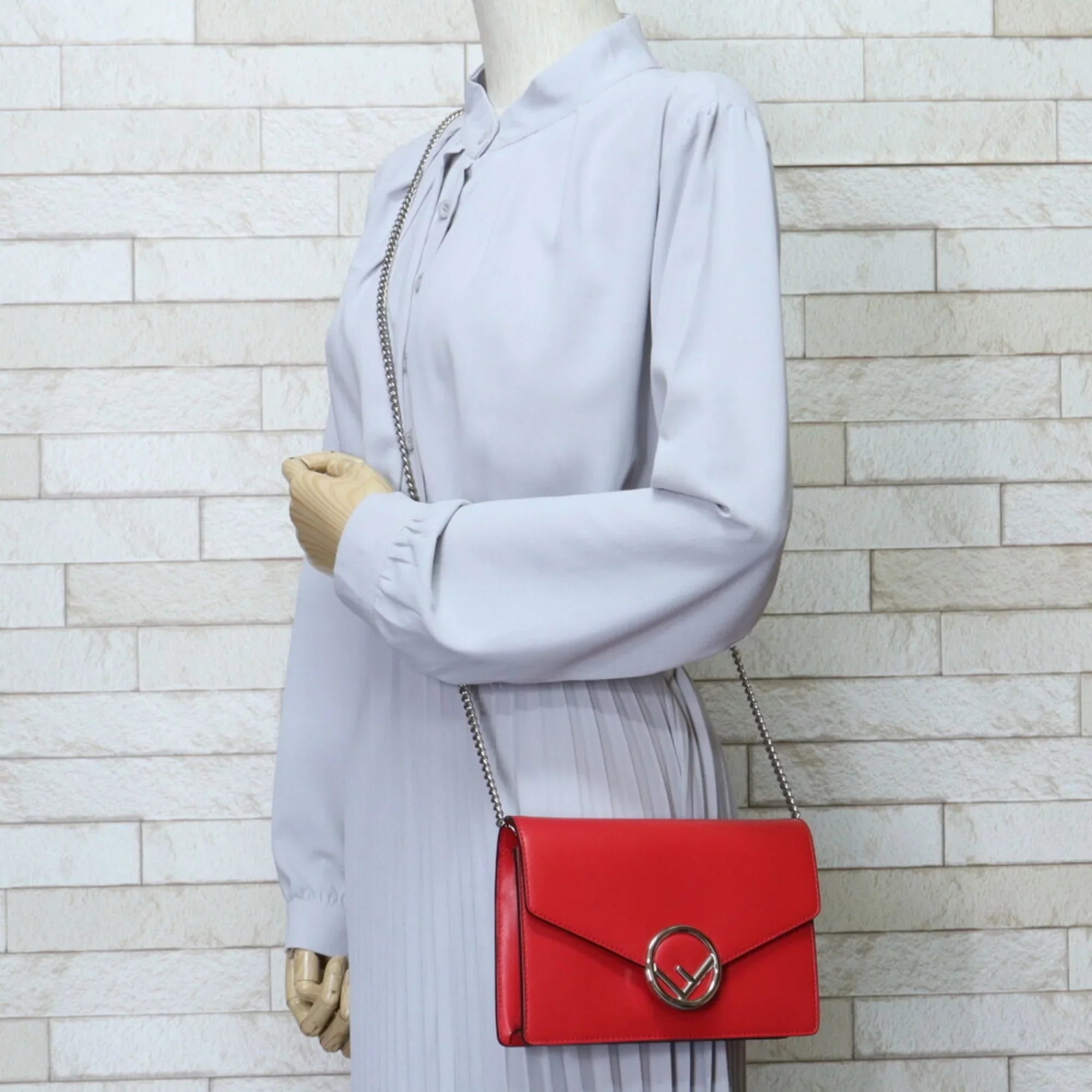 red shoulder chain Pre-Owned (Good) bag calf Fendi ladies