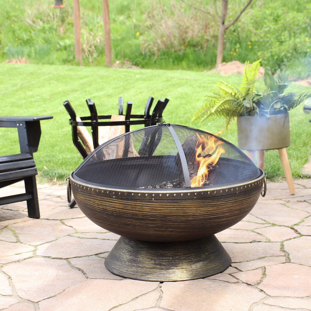 Poker exterior Royal 30" Spark and Sunnydaze Fire Steel Pit Screen with