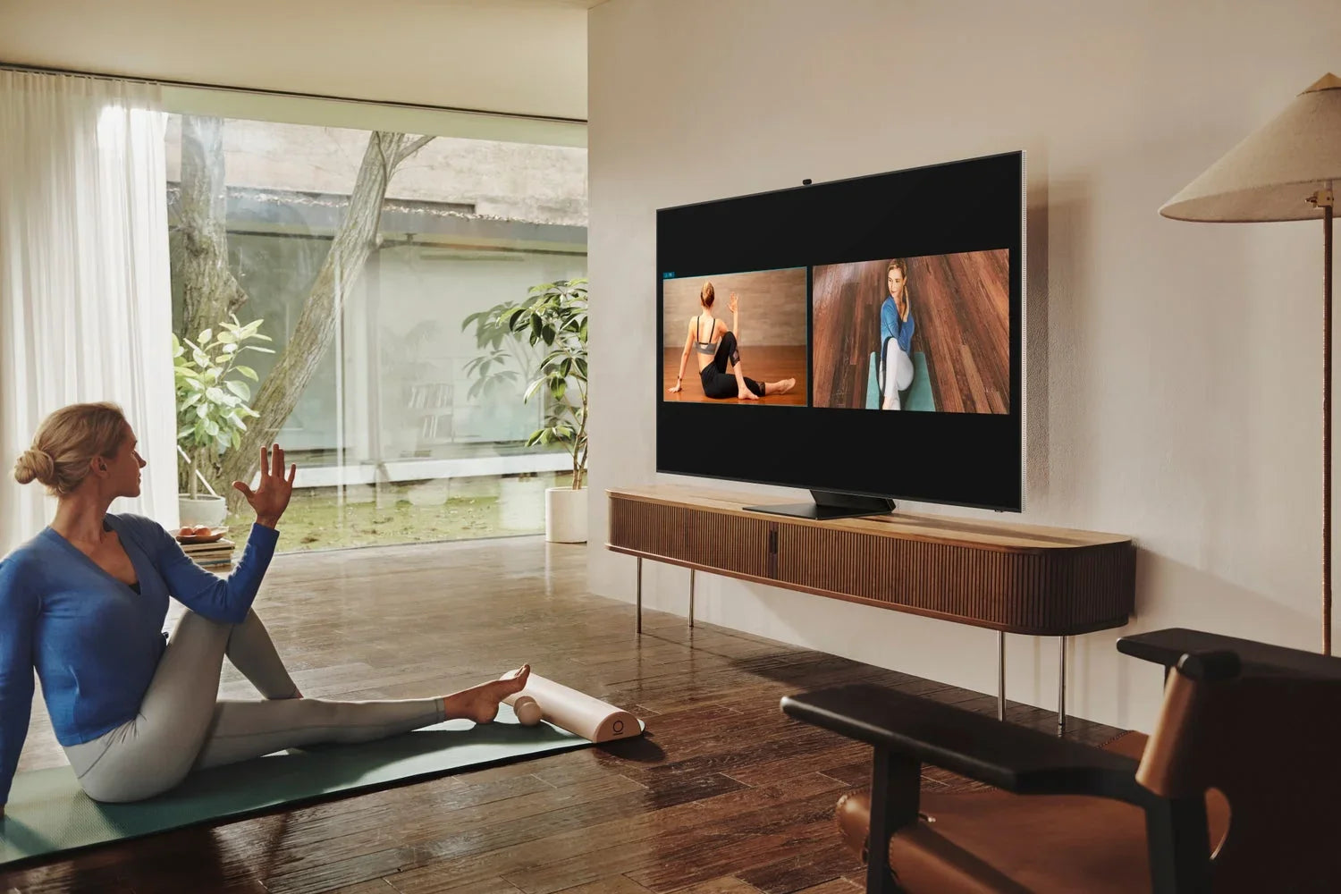 with 4K 50" for QN50QN90BAFXZA Quantum Auto-Rotating (2022) Smart 43"-55" Studio a Matrix Neo TVs VG-ARAB22STD Stand QLED TV
