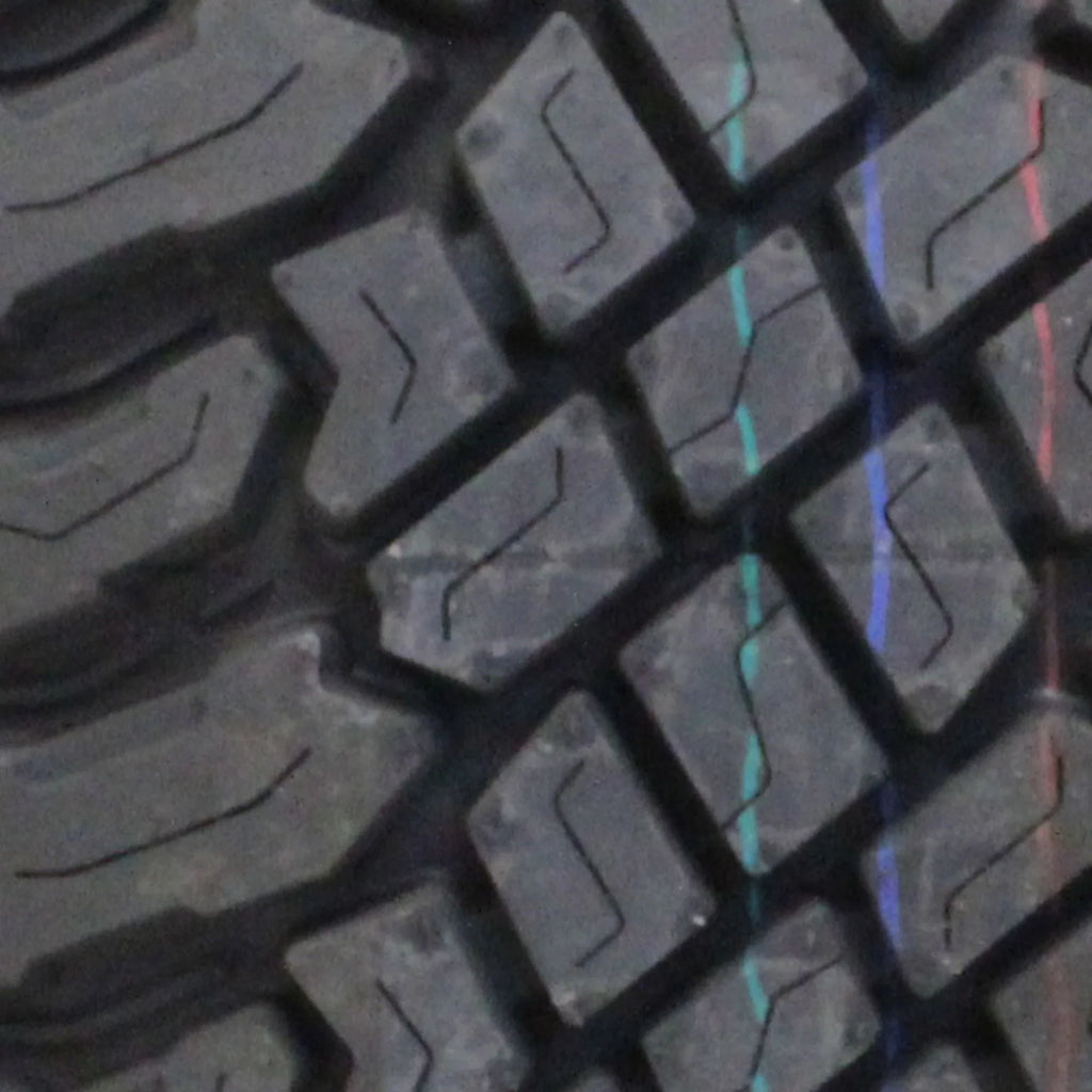 Trail Truck Light Blade X/T Terrain LT37X12.50R17 124Q D Tire Atturo Rugged