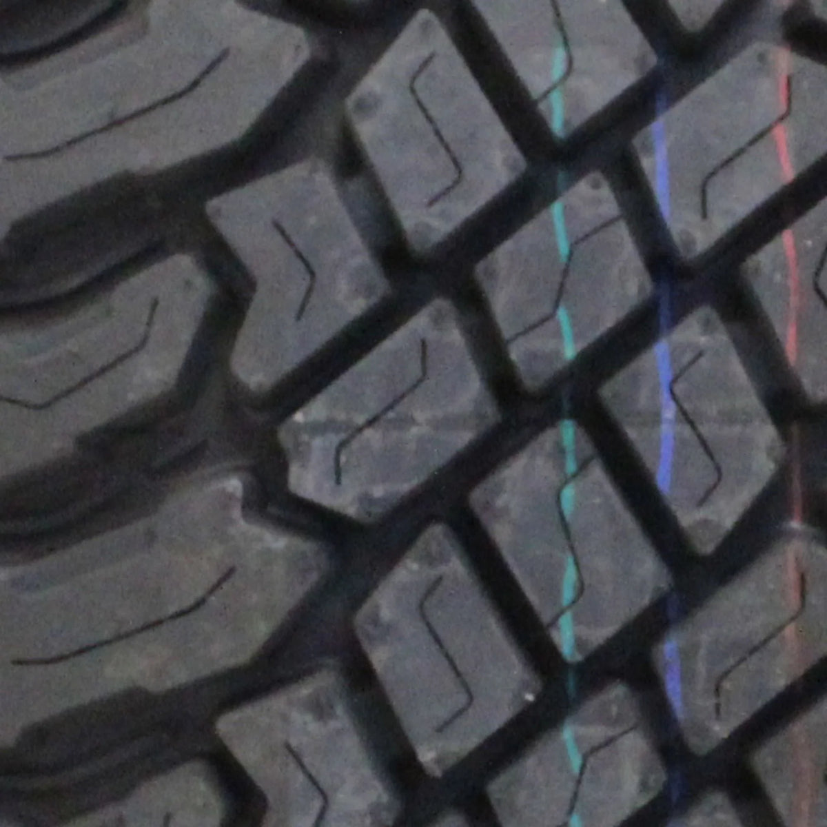 Trail Truck Light Blade X/T Terrain LT37X12.50R17 124Q D Tire Atturo Rugged