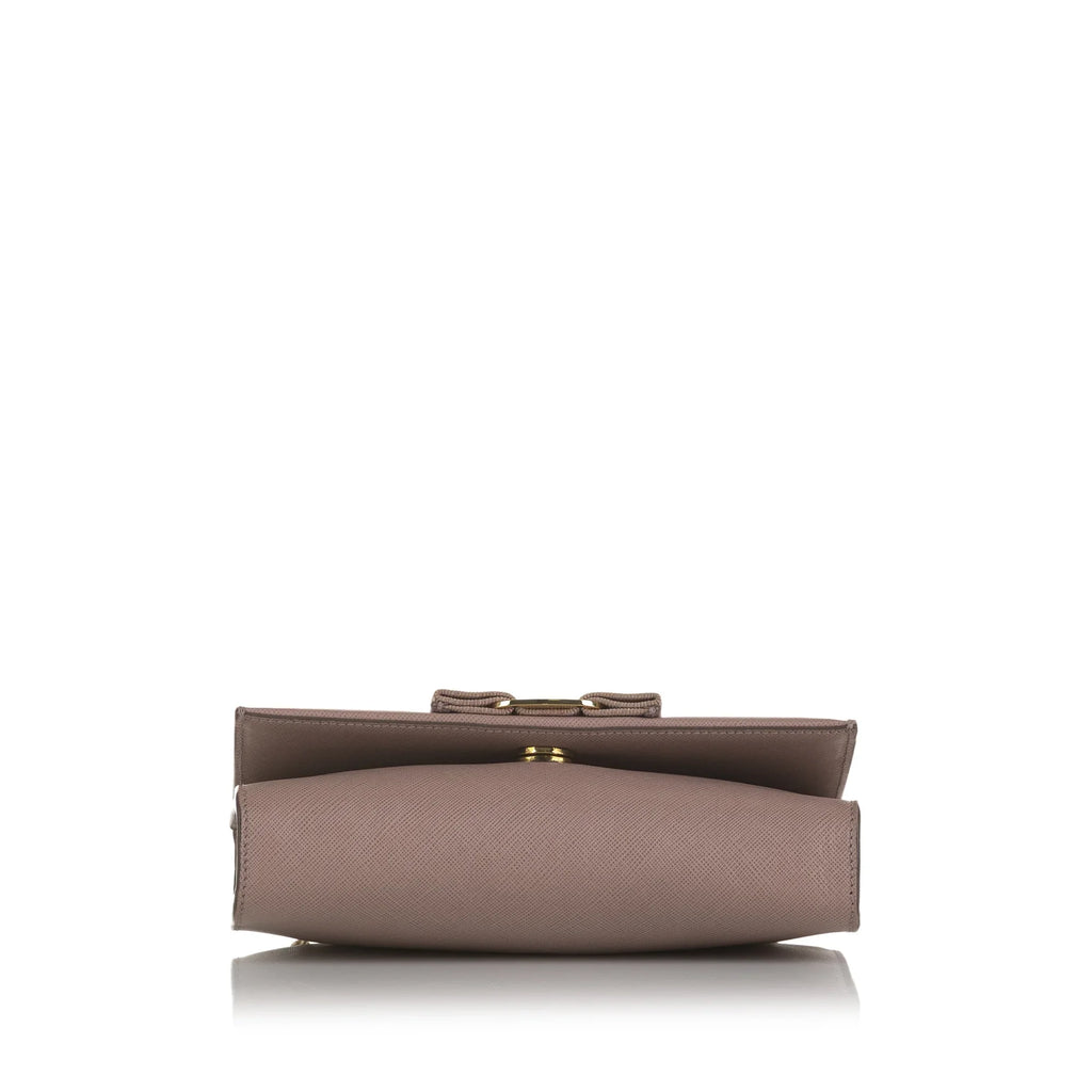 Crossbody Vara Calf Leather Pre-Owned Small Ginny Unisex Pink Authenticated Ferragamo Crossbody (Good) Bag