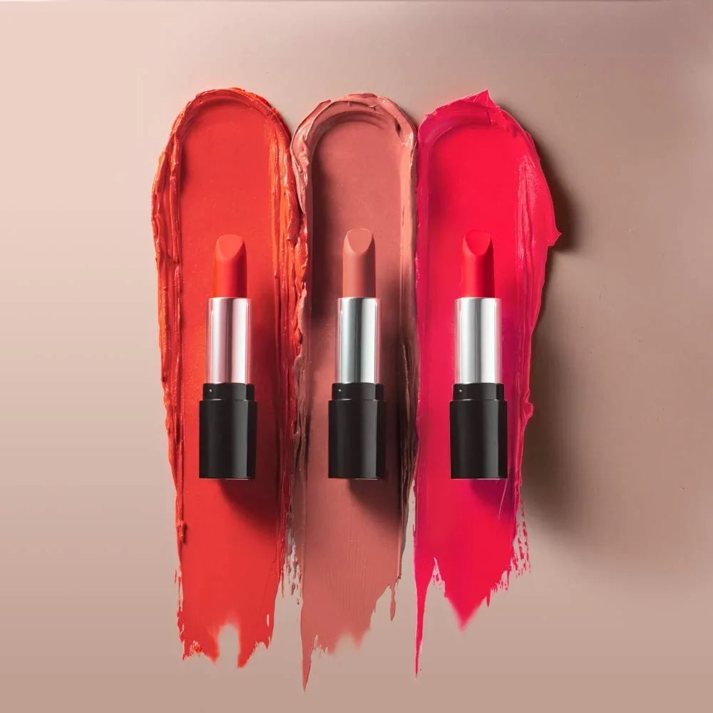 Absolute Blast, 502 3.5 Lakme Revolution Lip Color, Burgundy Matte g