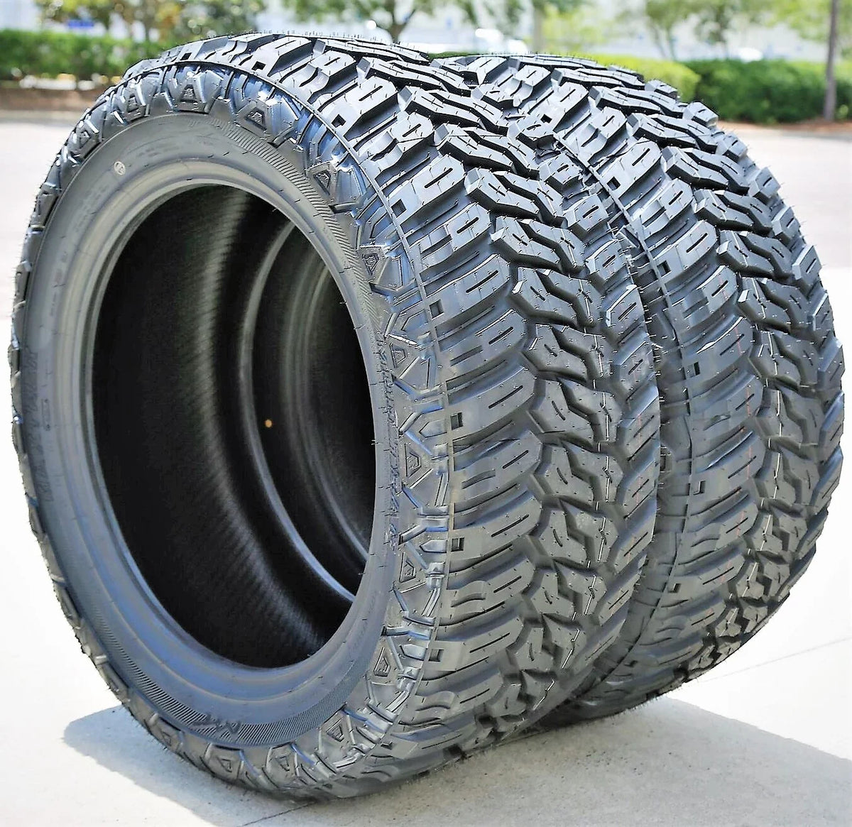 D Tire 285/75R16 Mud M/T Load 8 Trac Ply LT Maxtrek MT