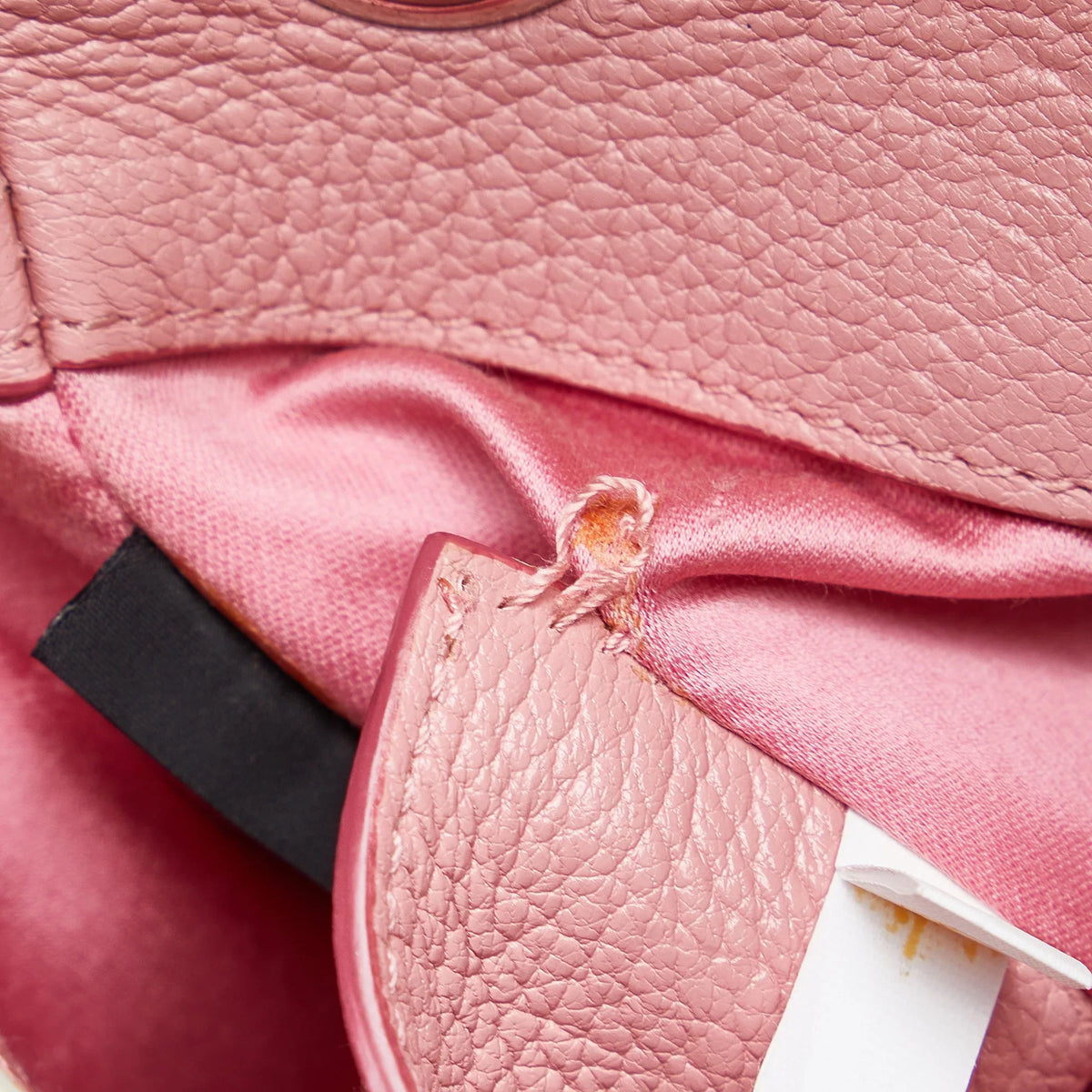 Miu Pink Pre-Owned Calf Authenticated Miu Crossbody Flower Unisex Crossbody Print Bag Leather (Good)
