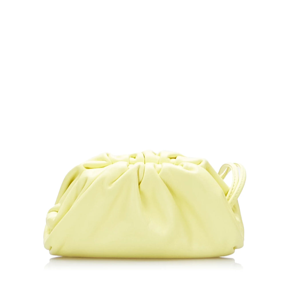 Pouch Bottega Bag Authenticated Leather Veneta Unisex The Yellow Pre-Owned Calf (Good) Crossbody
