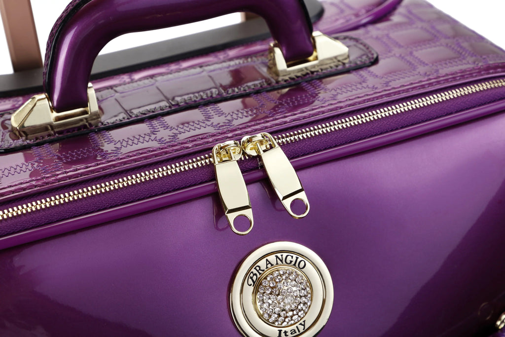 Womens Luggage Stunnin’ Spinner Wheels Bag with Set