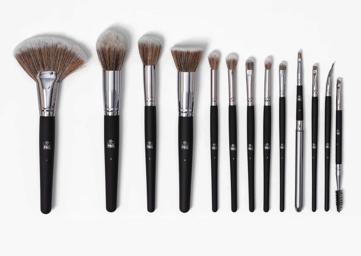 of Pro Brush Studio Cosmetics Set NOPLUS 13ps BH